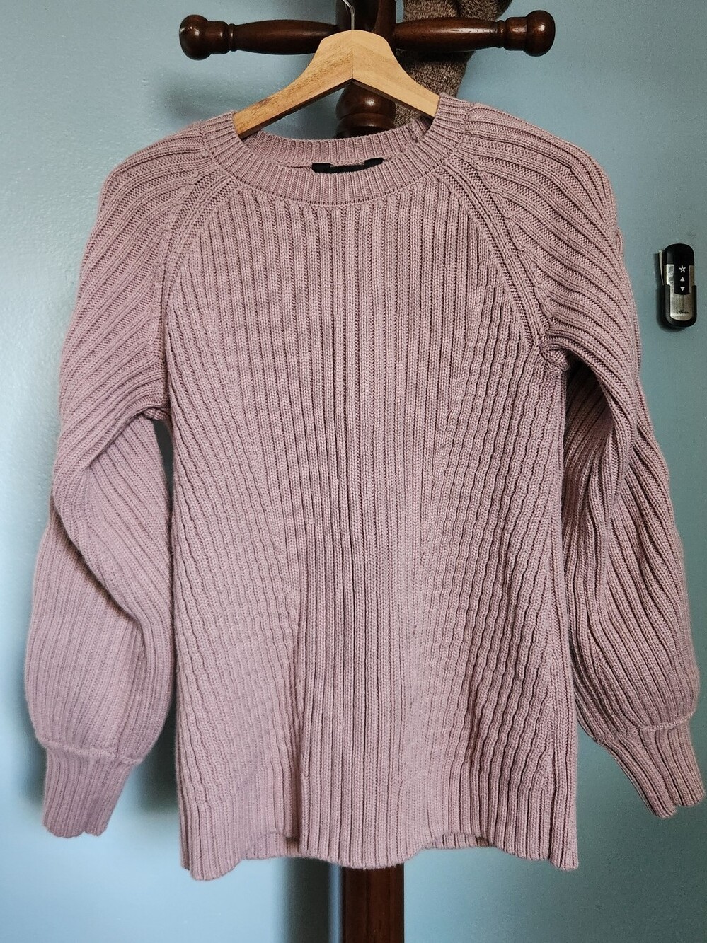 Simply Vera Wang Dusty Mauve Ribbed Crewneck Sweater